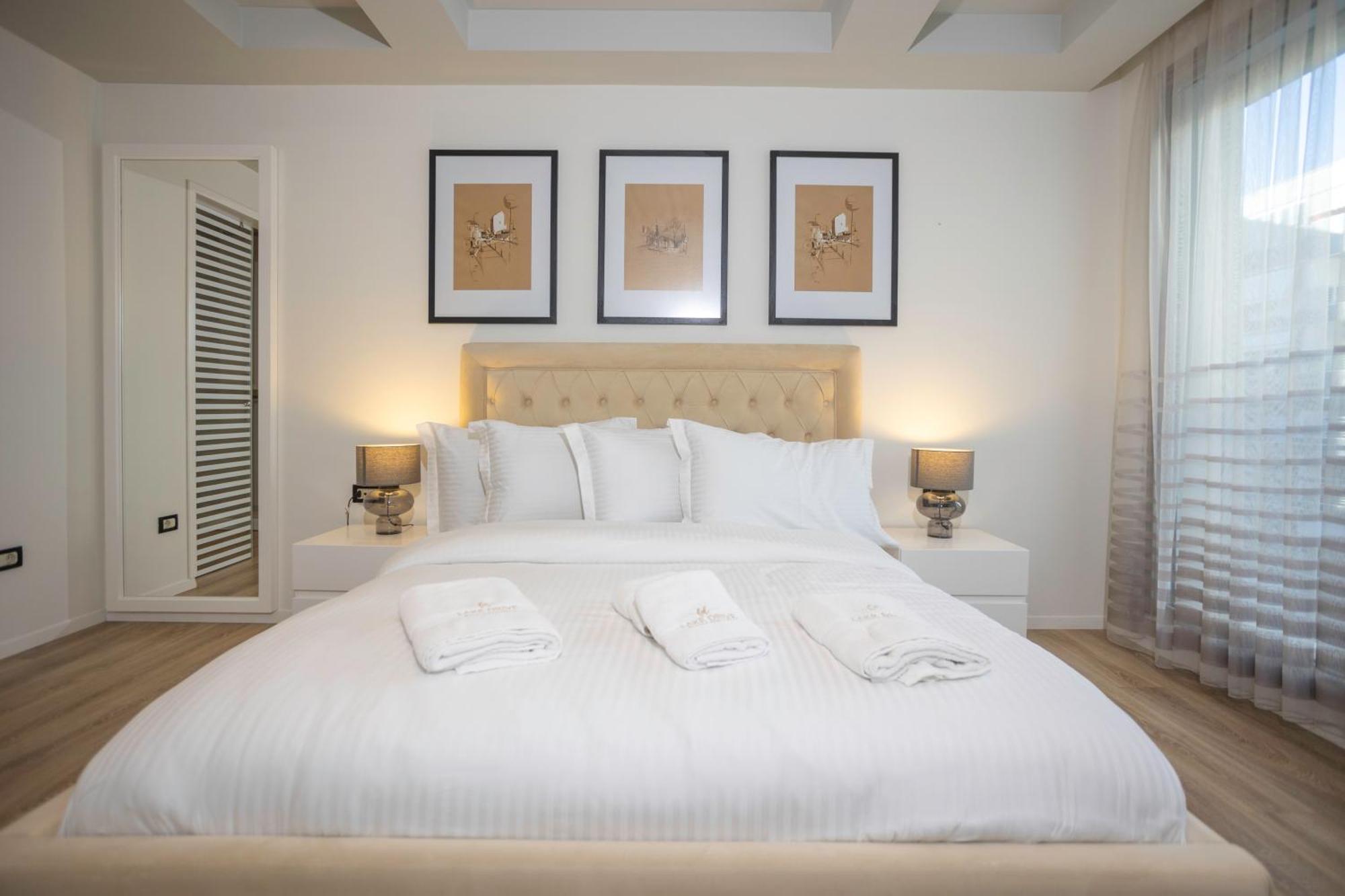 Lake Drive Rooms&Apartments Тирана Экстерьер фото