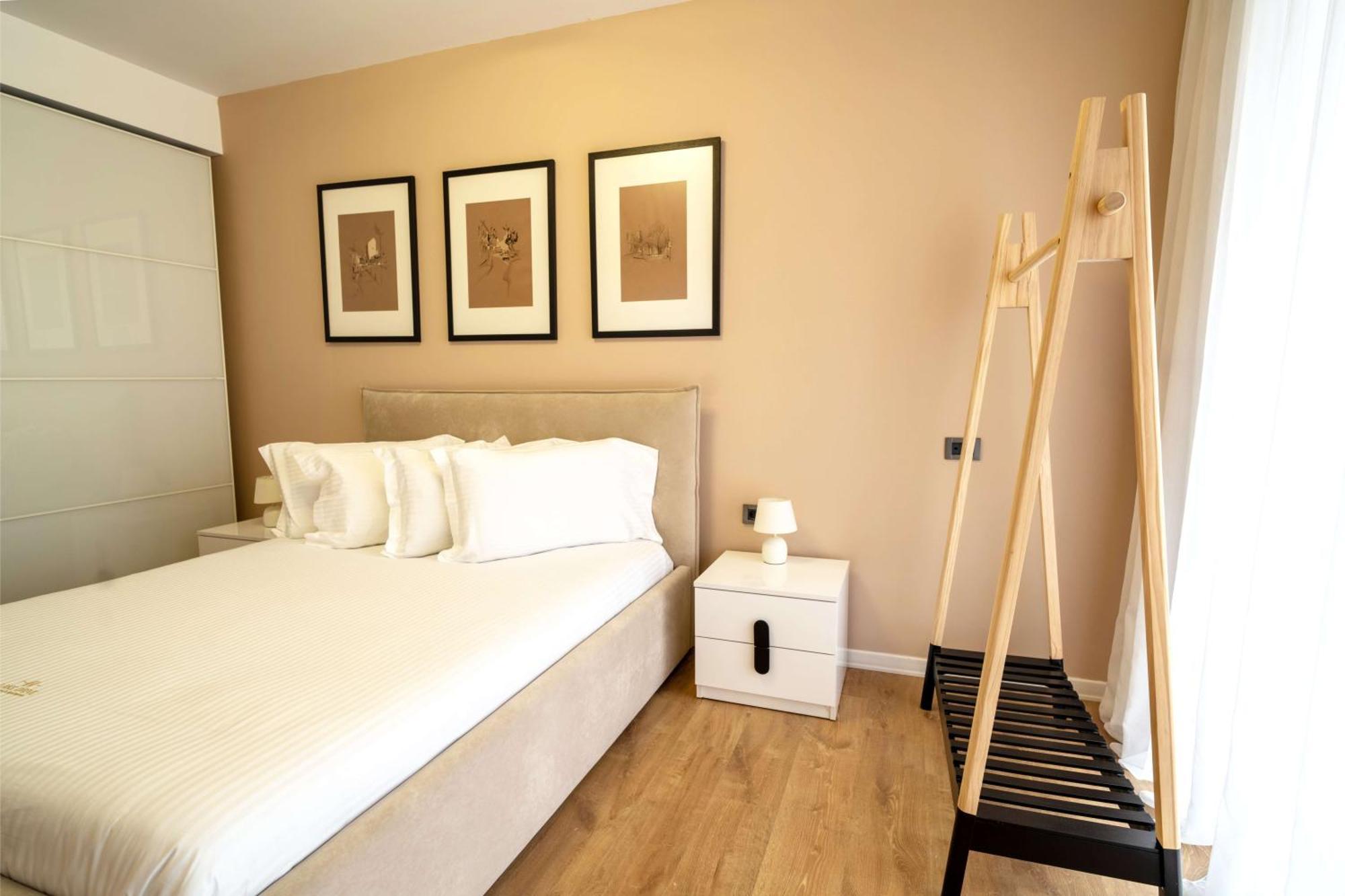 Lake Drive Rooms&Apartments Тирана Экстерьер фото