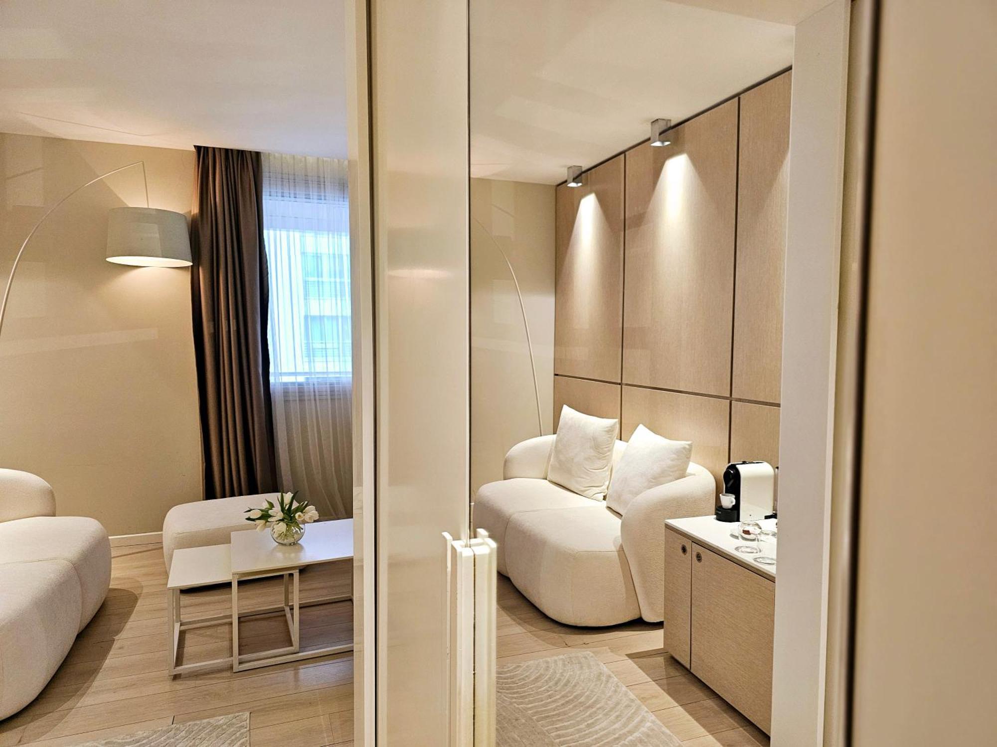 Lake Drive Rooms&Apartments Тирана Экстерьер фото