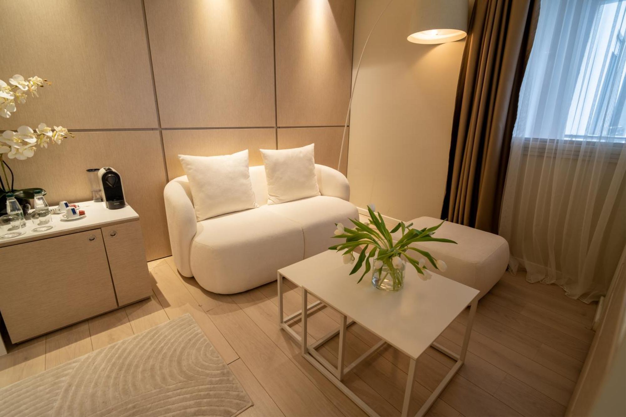 Lake Drive Rooms&Apartments Тирана Экстерьер фото
